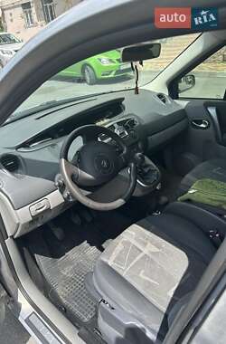 Минивэн Renault Scenic 2005 в 