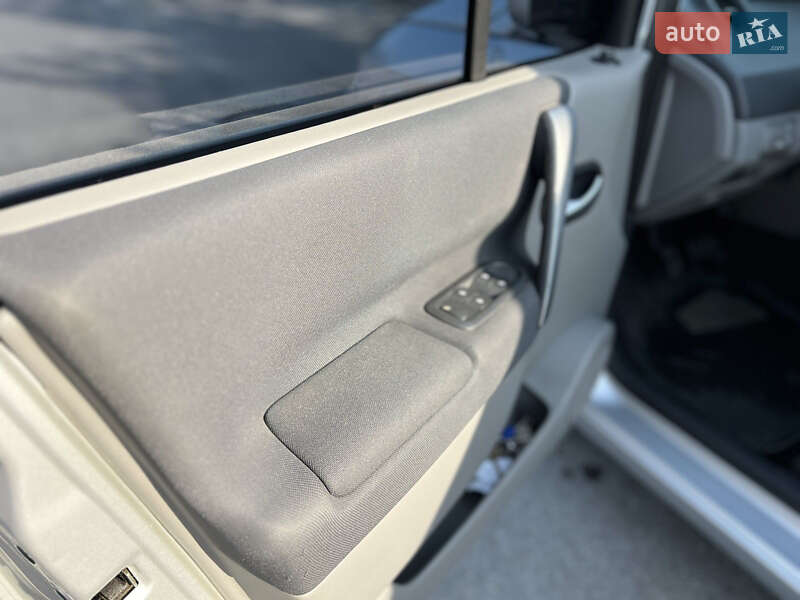 Минивэн Renault Scenic 2009 в Кривом Роге