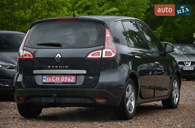 Минивэн Renault Scenic 2009 в 