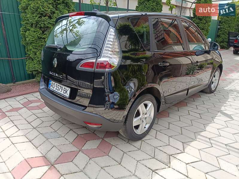 Минивэн Renault Scenic 2012 в Виноградове