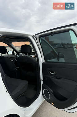 Минивэн Renault Scenic 2010 в 