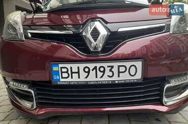 Минивэн Renault Scenic 2015 в 