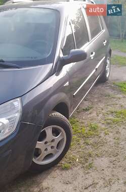 Минивэн Renault Scenic 2008 в 