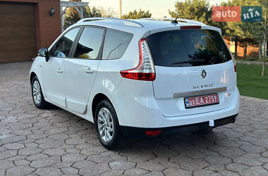 Минивэн Renault Scenic 2015 в 