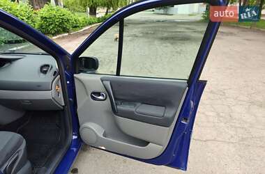 Минивэн Renault Scenic 2006 в 