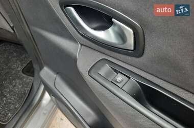 Мінівен Renault Scenic 2011 в 