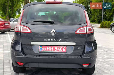 Минивэн Renault Scenic 2010 в 