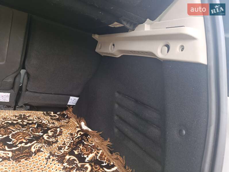 Минивэн Renault Scenic 2012 в Староконстантинове