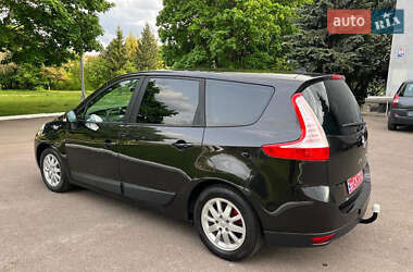 Мінівен Renault Scenic 2010 в 