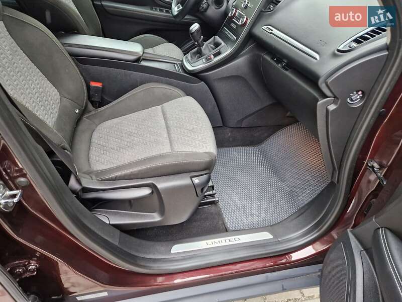 Минивэн Renault Scenic 2021 в Ивано-Франковске