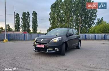 Минивэн Renault Scenic 2012 в 