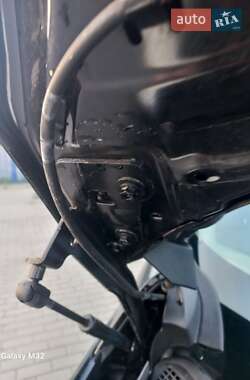 Минивэн Renault Scenic 2012 в 