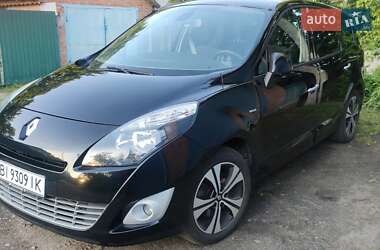 Минивэн Renault Scenic 2011 в 
