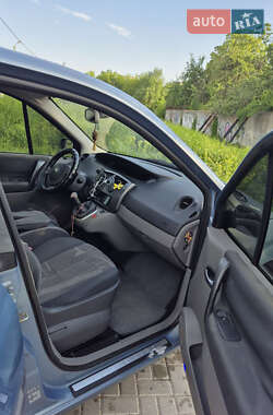 Минивэн Renault Scenic 2004 в 