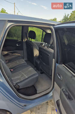 Минивэн Renault Scenic 2004 в 