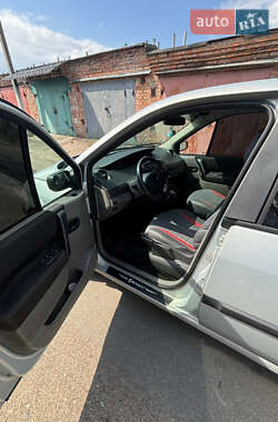 Минивэн Renault Scenic 2005 в 
