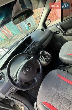 Минивэн Renault Scenic 2005 в 
