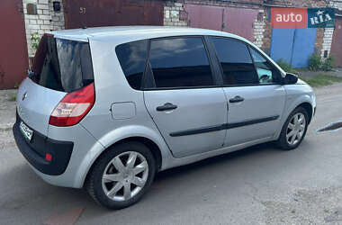 Минивэн Renault Scenic 2005 в 