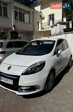 Минивэн Renault Scenic 2012 в 