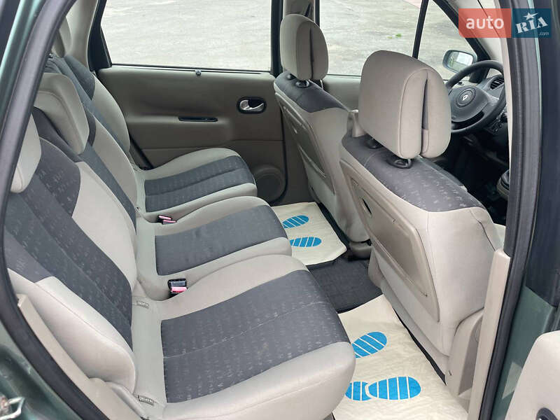 Мінівен Renault Scenic 2005 в Тернополі