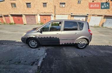 Минивэн Renault Scenic 2004 в 