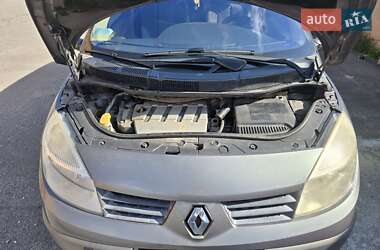 Минивэн Renault Scenic 2004 в 