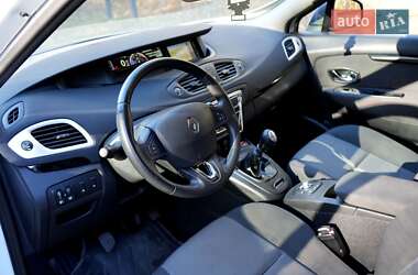 Мінівен Renault Scenic 2013 в 