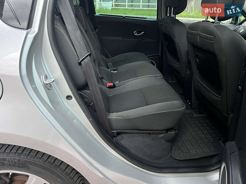 Минивэн Renault Scenic 2010 в Виннице