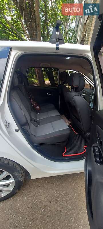 Минивэн Renault Scenic 2012 в Кропивницком