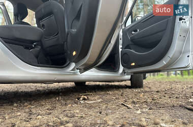 Минивэн Renault Scenic 2010 в 
