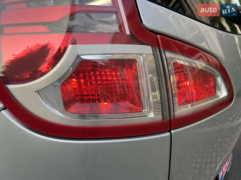 Минивэн Renault Scenic 2010 в Виннице