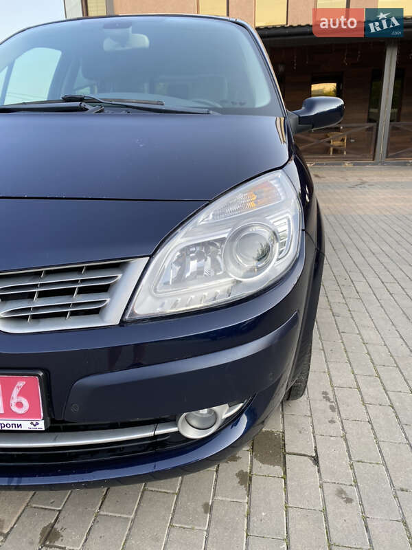 Минивэн Renault Scenic 2009 в Ровно