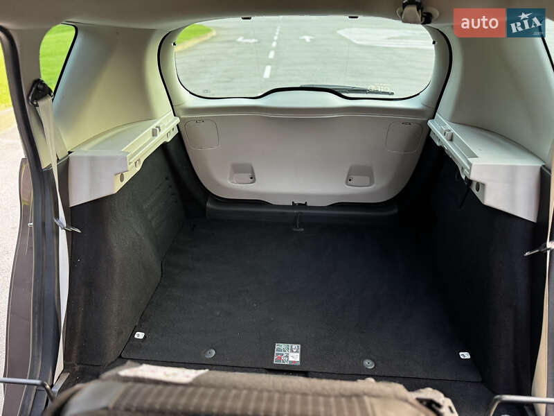 Мінівен Renault Scenic 2013 в Києві