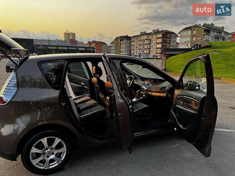 Мінівен Renault Scenic 2013 в Києві