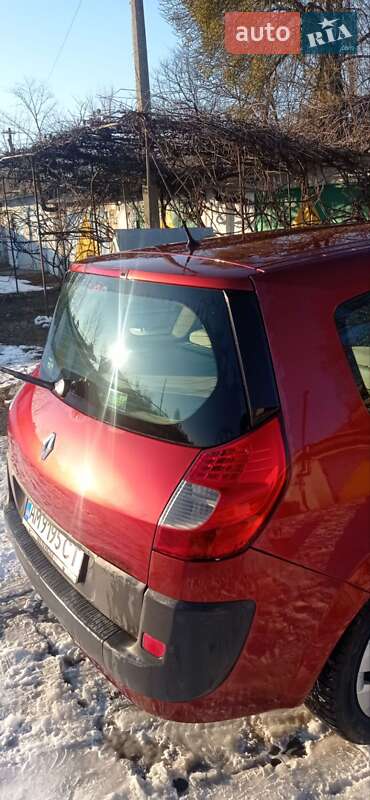 Минивэн Renault Scenic 2008 в Коростене