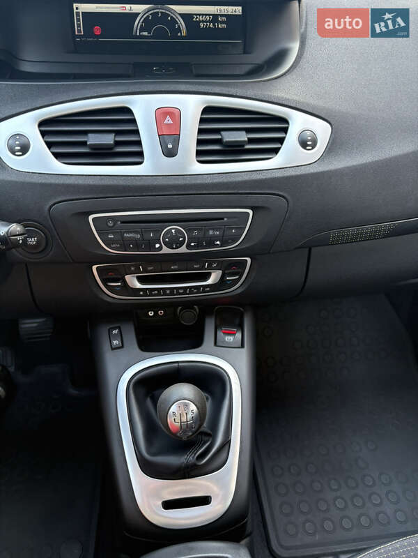 Минивэн Renault Scenic 2009 в Дубно
