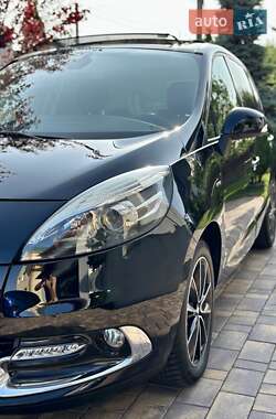 Минивэн Renault Scenic 2012 в 