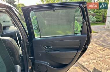 Минивэн Renault Scenic 2012 в 