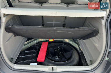 Мінівен Renault Scenic 2004 в 