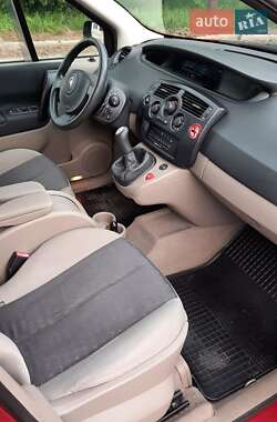 Минивэн Renault Scenic 2003 в 