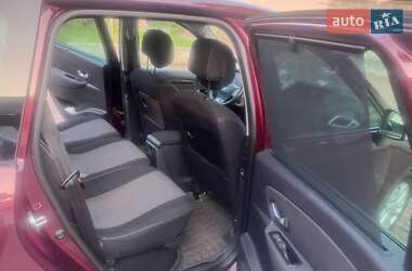 Минивэн Renault Scenic 2012 в 