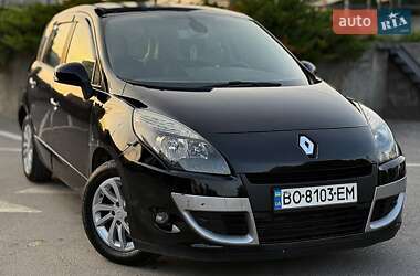 Минивэн Renault Scenic 2011 в 