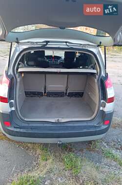 Минивэн Renault Scenic 2005 в 