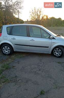 Минивэн Renault Scenic 2005 в 