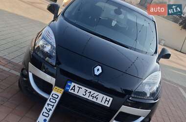 Минивэн Renault Scenic 2011 в 