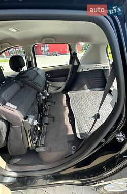 Минивэн Renault Scenic 2011 в 