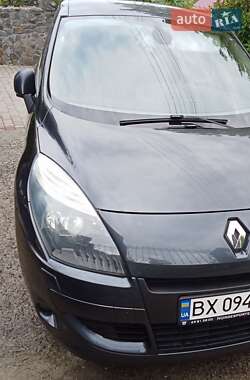 Минивэн Renault Scenic 2010 в Хмельницком