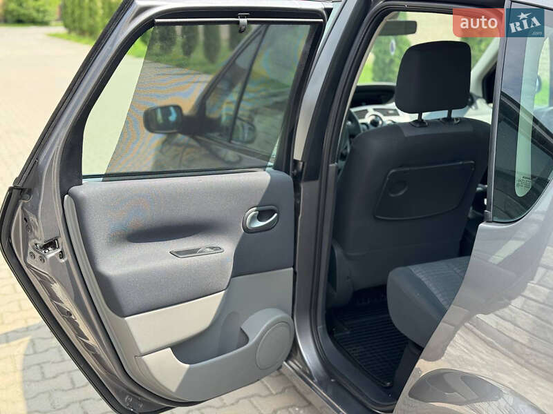 Минивэн Renault Scenic 2008 в Ровно