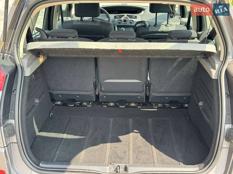Минивэн Renault Scenic 2008 в Ровно