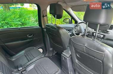 Мінівен Renault Scenic 2015 в 